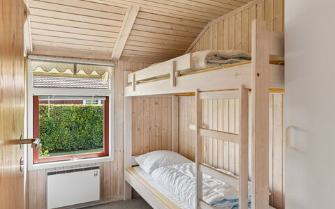 Aster - 100M from the Sea: Legna, Interior Design, Camera Da Letto, Letto A Castello, Letto, Soffitto, Pavimento, Pavimentazione, Dormitorio, Telaio Del Letto