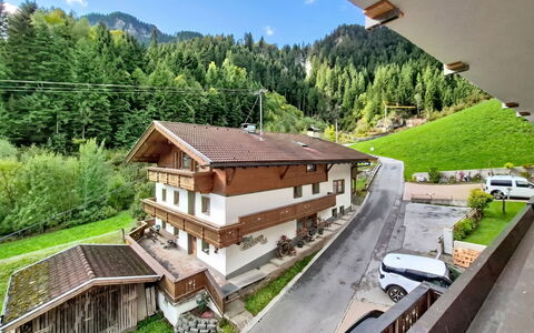 Sophia: Casa, Tetto, Casa, Villetta, Hill Station, Villaggio, Paesino Di Montagna, Balcone, Visione Globale