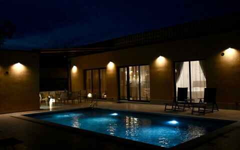 Grandpa Pouls Heritage, Heated Pool: Piscina, Ricorrere, Illuminazione, Pavimentazione, Materiale Composito, Pavimento, Giochi D'Acqua, Notte, Hotel, Terme