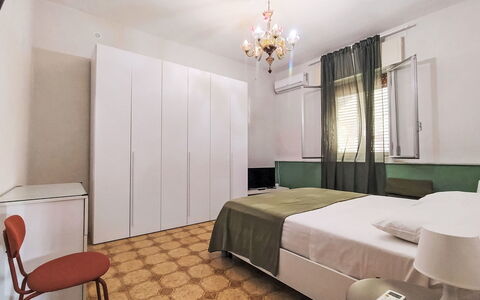 Sorella Lina: Interior Design, Pavimentazione, Pavimento, Mobilia, Camera, Soffitto, Illuminazione, Appartamento, Camera Da Letto, Letto