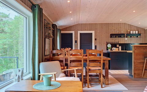 Porsmyr: Mobilia, Interior Design, Pavimentazione, Legna, Pavimento, Soffitto, Lampada, Sala Da Pranzo, Cucina & Sala Da Pranzo Tavolo, Camera