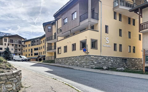 Terrasses de Termignon: Appartamento, Ricorrere, Piscina, Condominio, Balcone, Hotel, Eco Hotel, Villa, Pianta Della Casa