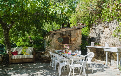 Casa Il Noce: Appartamento, Ricorrere, Piscina, Condominio, Balcone, Hotel, Eco Hotel, Villa, Pianta Della Casa