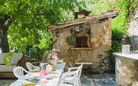 Casa Il Noce: Appartamento, Ricorrere, Piscina, Condominio, Balcone, Hotel, Eco Hotel, Villa, Pianta Della Casa