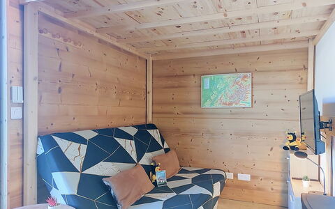 Clos du Savoy: Legna, Pavimentazione, Pavimento, Interior Design, Color Legno, Camera, Latifoglie, Soffitto, Plank, Compensato