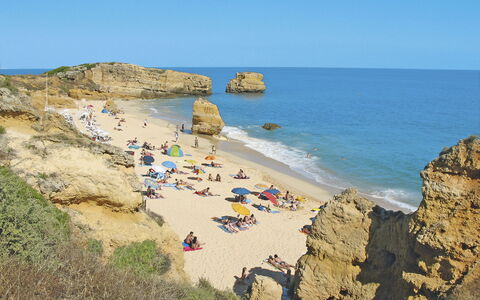 Joaninha: Costa, Corpo D'Acqua, Ambiente Naturale, Spiaggia, Costiera E Morfologie Oceanic, Roccia, Mare, Riva, Estate, Orizzonte
