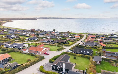 Takenya - 400M from the Sea: Zona Residenziale, Costa, Costiera E Morfologie Oceanic, Casa, Mare, Riva, Sobborgo, Oceano, Baia, Suono