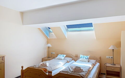 Wohlfühlnest St. Michael: Letto, Mobilia, Interior Design, Camera Da Letto, Legna, Bedding, Lenzuolo, Soffitto, Camera, Pavimento