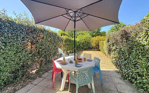 Stango: Mobilia, Ombrello, Mobili Da Esterno, Sedia, Tavolo Esterno, Tavolo, Shade, Giardino, Cucina & Sala Da Pranzo Tavolo, Terrazza