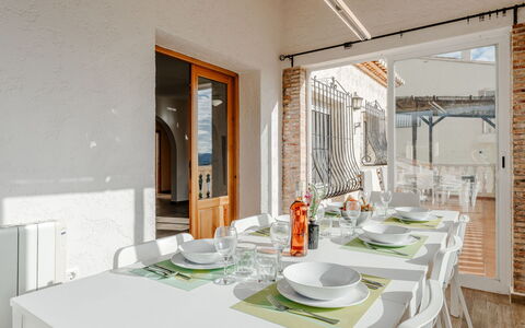 Vista Xalo: Mobilia, Interior Design, Sedia, Soffitto, Cucina & Sala Da Pranzo Tavolo, Camera, Sala Da Pranzo, Color Legno, Pianta Della Casa, Ristorante