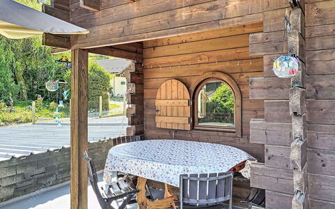 La Cabrette: Legna, Villetta, Color Legno, Edifici Giardino, Log Cabin, Giardino, Latifoglie, Struttura Esterna, Backyard, Shade