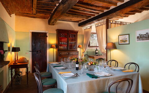 Villa Poggio Bellavista 8: Mobilia, Interior Design, Tavolo, Sedia, Illuminazione, Soffitto, Cucina & Sala Da Pranzo Tavolo, Camera, Sala Da Pranzo, Ristorante