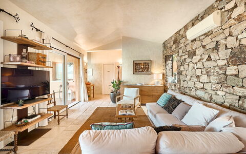 Villa Ananda 8: Mobilia, Divano, Parete, Interior Design, Legna, Pavimentazione, Soggiorno, Soffitto, Casa, Pavimento