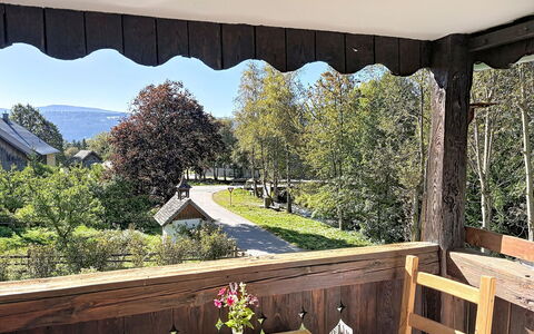Ferienhaus Huber: Mobilia, Shade, Balcone, Sedia, Mobili Da Esterno, Portico, Villetta, Pianta Della Casa, Tavolo Esterno, Vaso Di Fiori