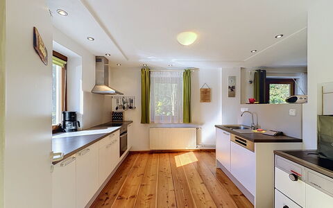 Ferienhaus Huber: Interior Design, Pavimentazione, Cucina, Legna, Controsoffitto, Pavimento, Soffitto, Lampada, Mobilia, Pavimento In Legno