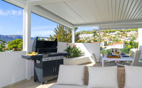 Abnorma: Mobilia, Sedia, Shade, Soffitto, Mobili Da Esterno, Struttura Esterna, Pianta Della Casa, Portico, Tenda, Balcone
