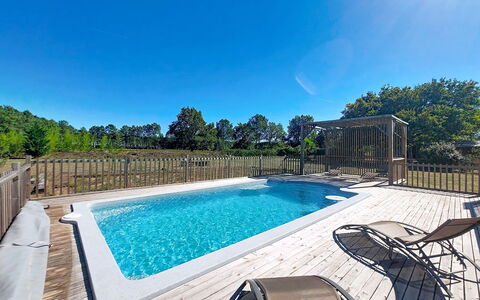 Tartoure: Piscina, Ricorrere, Materiale Composito, Mobili Da Esterno, Deck, Tempo Libero, Shade, Eco Hotel, Sedia, Terme