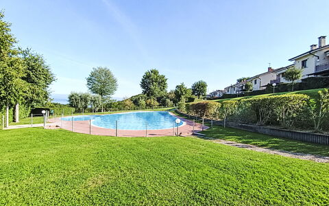 Casa Prais: Prato, Giardino, Landscaping, Parco, Cortile, Piscina