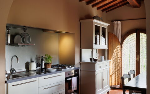 Tuscan Hamlet Relais Piettorri: Mobilia, Cucina, Elettrodomestico Da Cucina, Interior Design, Cabinetry, Legna, Pavimentazione, Controsoffitto, Apparecchio Major, Elettrodomestico
