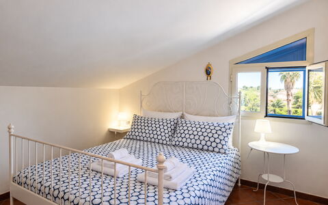 Villa le Palme, Marina di Ragusa: Mobilia, Letto, Interior Design, Camera Da Letto, Pavimento, Pavimentazione, Lenzuolo, Bedding, Biancheria, Casa