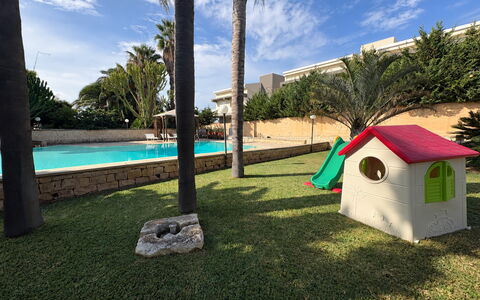 Villa le Palme, Marina di Ragusa: Piscina, Ricorrere, Shade, Hacienda, Landscaping, Eco Hotel, Estate, Giardino