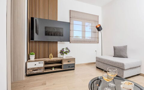 Campanella: Albero, Neve, Inverno, Foresta, Congelamento, Larice, Sempreverde, Woodland