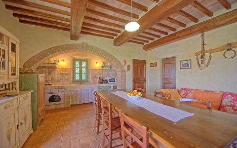 Castelmuzio: Proprietà, Camera, Costruzione, Soffitto, Immobiliare, Mobilia, Casa, Fascio, Interior Design, Casa