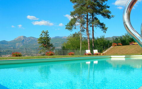 Villa Saida: Piscina, Proprietà, Ricorrere, Immobiliare, Tempo Libero, Acqua, Azzurro, Vacanza, Estate, Costruzione