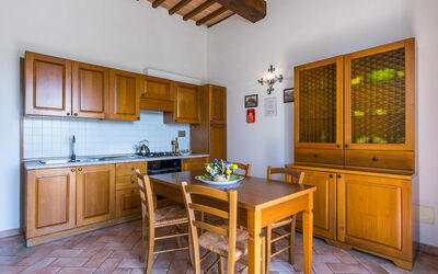 Alloggio:&nbsp;Montereggi 815.5