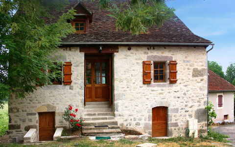 Maison Bonneval: Pianta, Costruzione, Finestra, Cielo, Albero, Casa, Porta, Lotto, Legna, Biome