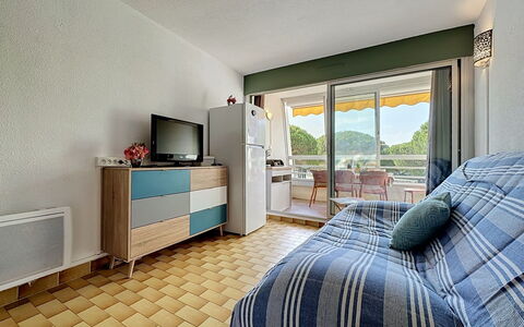 La Lagune: Interior Design, Mobilia, Pavimentazione, Pavimento, Camera, Appartamento, Camera Da Letto, Sedia, Letto, Soffitto