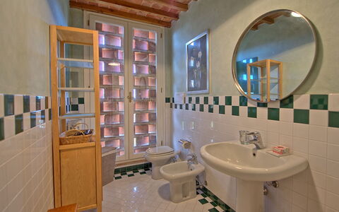 Villa Fontine: Camera, Bagno, Proprietà, Interior Design, Costruzione, Architettura, Mobilia, Casa, Piastrella, Immobiliare