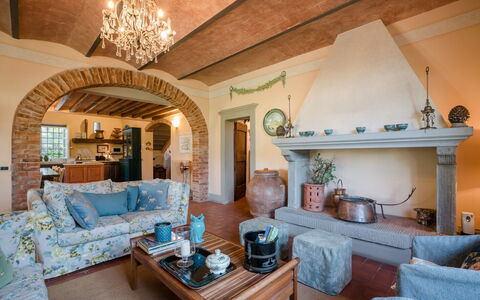 Villa Fontine: Camera, Proprietà, Soggiorno, Mobilia, Costruzione, Interior Design, Immobiliare, Casa, Casa, Estate