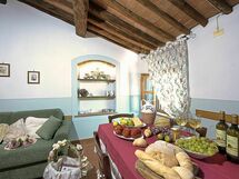 Alloggio:&nbsp;Montelopio 8