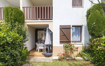 Vaux sur Mer 100: Pianta, Costruzione, Finestra, Vaso Di Fiori, Architettura, Pianta Della Casa, Casa, Quartiere, Zona Residenziale