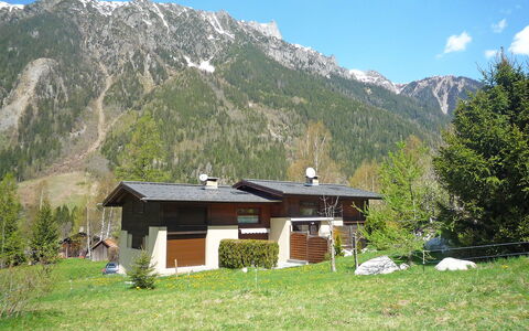 Les Pelarnys: Pianta, Cielo, Nube, Montagna, Costruzione, Casa, Paesaggio Naturale, Lotto, Albero, Pendenza
