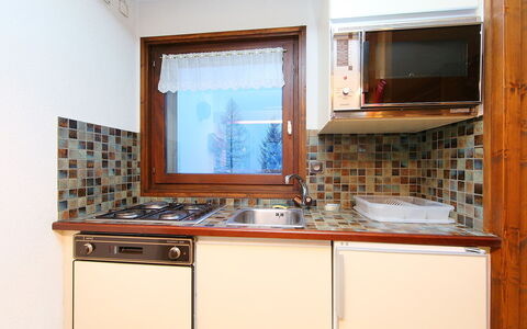 Les Pelarnys: Proprietà, Camera, Cucina, Cabinetry, Mobilia, Controsoffitto, Immobiliare, Casa, Costruzione, Proprietà Del Materiale
