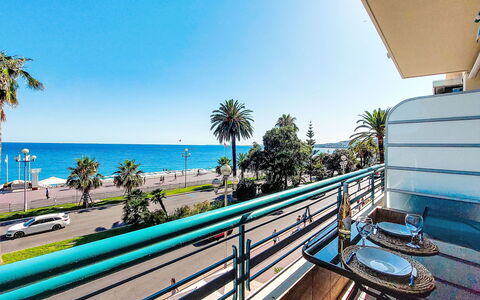 Le Savoy Promenade des Anglais: Shade, Oceano, Hotel, Ricorrere, Tropici, Caraibico, Eco Hotel, Balcone