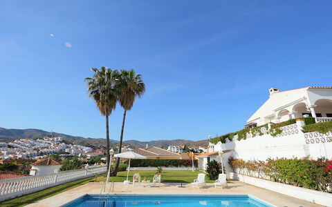 Villa Tulipán: Proprietà, Piscina, Ricorrere, Costruzione, Immobiliare, Vacanza, Azzurro, Palma, Casa, Appartamento