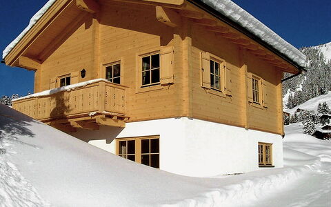 Königsleiten 1: Costruzione, Cielo, Finestra, Neve, Casa, Pendenza, Albero, Proprietà Del Materiale, Facciata