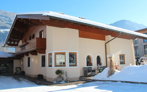 Hippach 170: Cielo, Costruzione, Proprietà, Pianta, Neve, Finestra, Shade, Casa, Architettura, Villetta