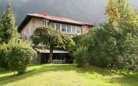 Casa Hubertus: Pianta, Costruzione, Proprietà, Finestra, Montagna, Albero, Paesaggio Naturale, Casa, Cielo, Lotto