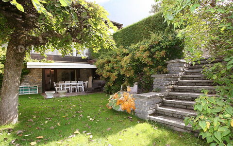 Casa Hubertus: Proprietà, Casa, Villetta, Costruzione, Immobiliare, Area Rurale, Paesaggio, Erba, Albero, Casa