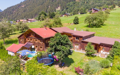 Sankt Gallenkirch 150: Pianta, Proprietà, Costruzione, Ecoregione, Albero, Cielo, Verde, Montagna, Paesaggio Naturale, Casa