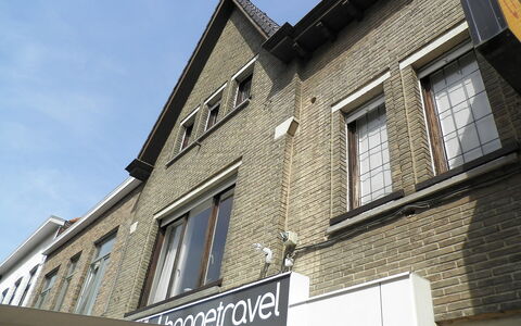 Poperinge: Proprietà, Casa, Costruzione, Architettura, Immobiliare, Casa, Quartiere, Facciata, Tetto, Segnaletica