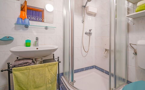 Villa More: Idraulico Fixture, Rubinetto, Soffione Doccia, Bagno, Lavello, Doccia, Interior Design, Doccia Bar