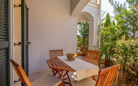 Rab Rab 304: Proprietà, Costruzione, Camera, Mobilia, Casa, Tavolo, Immobiliare, Interior Design, Architettura, Appartamento