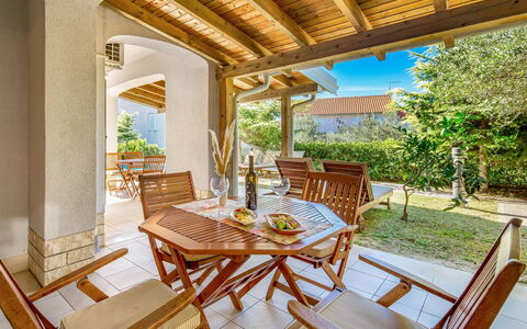Rab Rab 316: Proprietà, Costruzione, Camera, Immobiliare, Casa, Mobilia, Interior Design, Casa, Portico, Estate