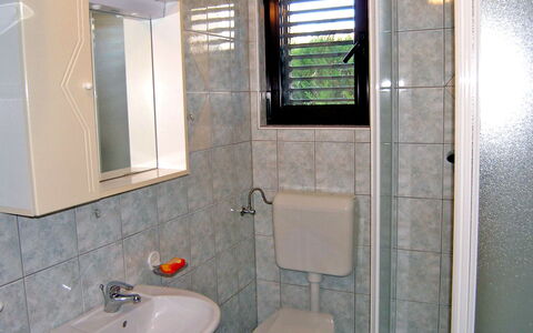 Vir 131: Bagno, Proprietà, Camera, Piastrella, Idraulico Fixture, Architettura, Casa, Immobiliare, Gabinetto, Interior Design