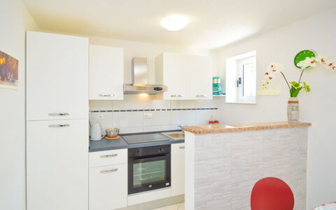 Trogir Slatine 165: Cabinetry, Controsoffitto, Mobilia, Proprietà, Costruzione, Prodotto, Cucina, Casa, Elettrodomestico, Elettrodomestico Da Cucina